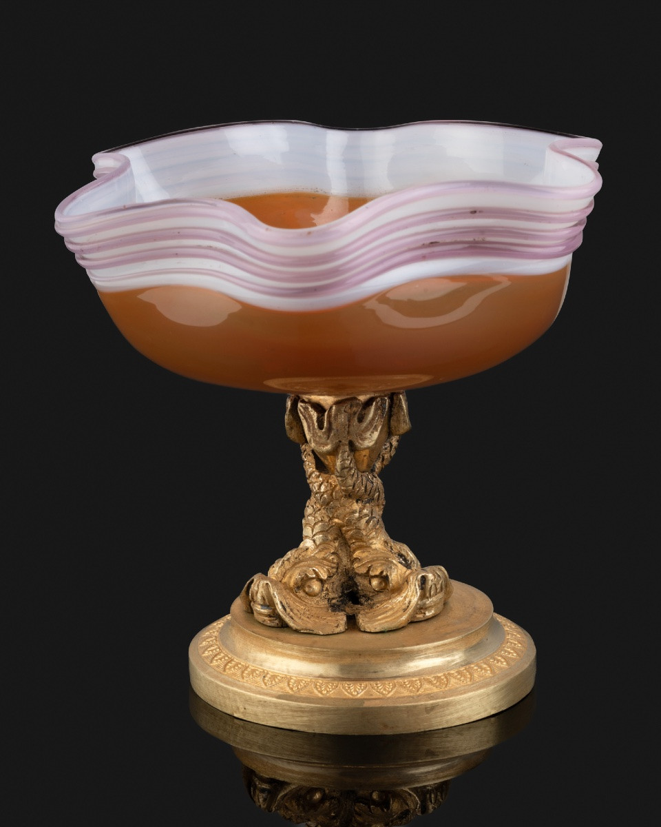 Cup With Dolphins In Honey Yellow Opaline And Amethyst -photo-1