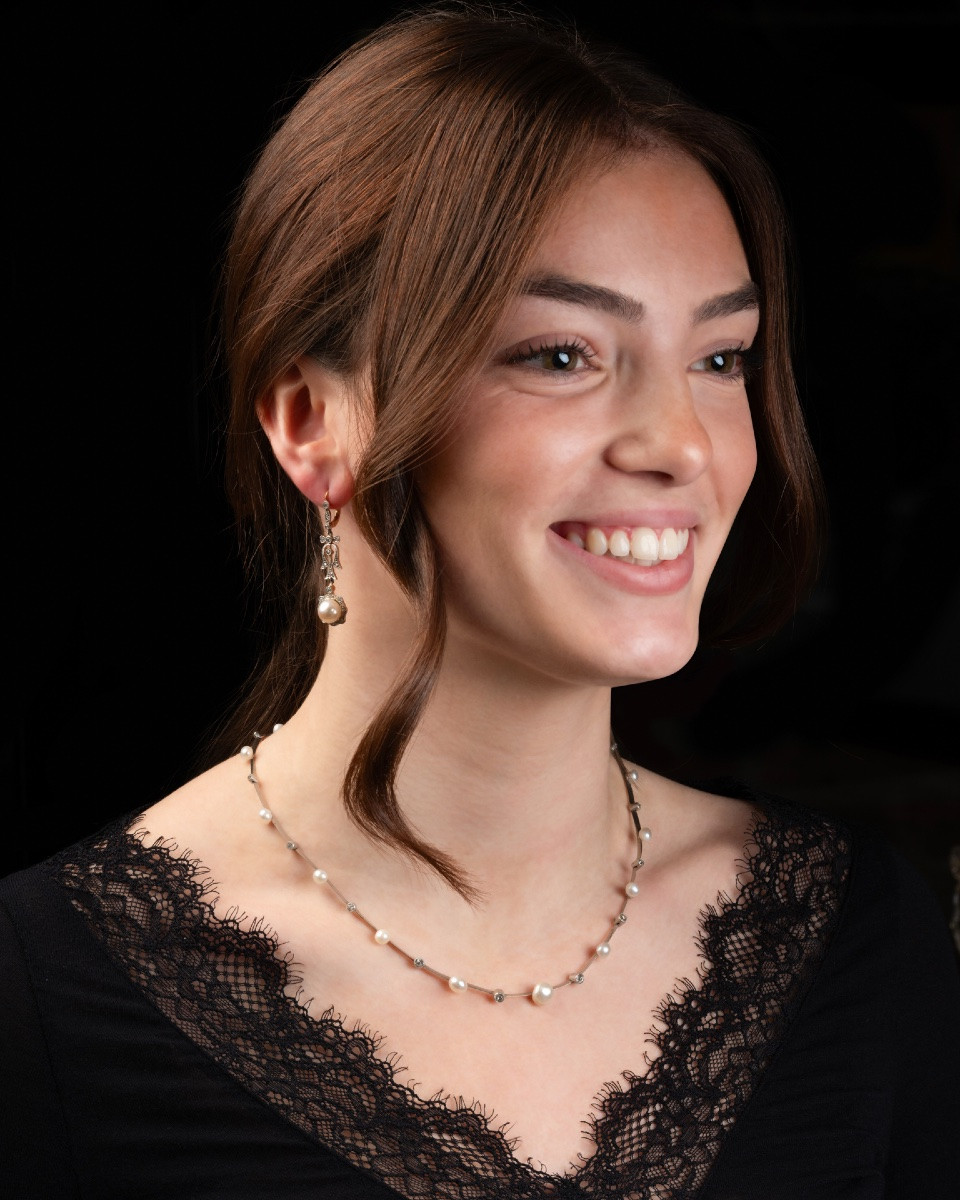 Platinum Necklace With Fine Pearls And Diamonds-photo-2