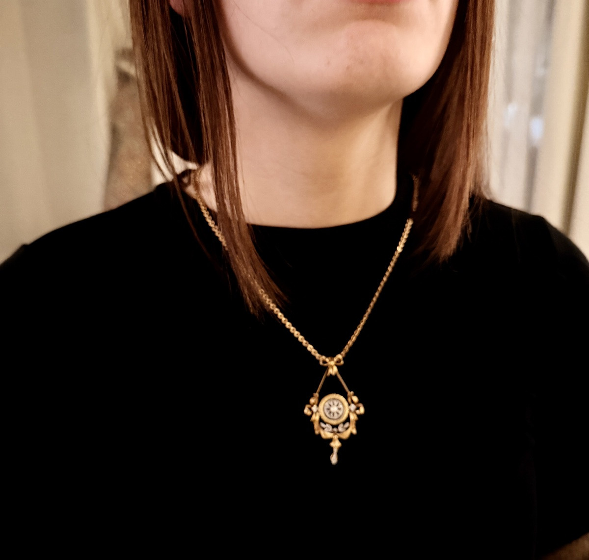 Louis XVI Style Gold Pendant-photo-3