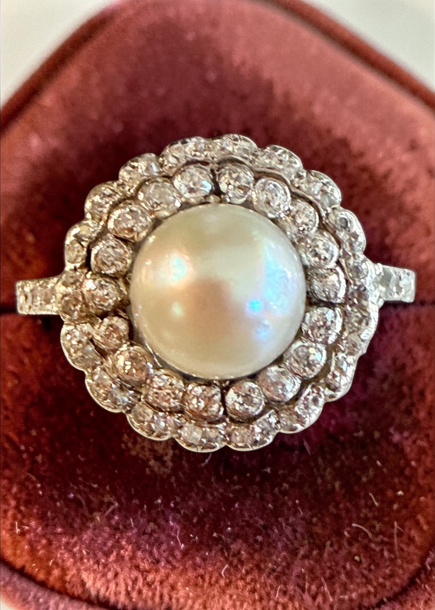 Ring In Gold, Diamonds And Fine Pearl-photo-1