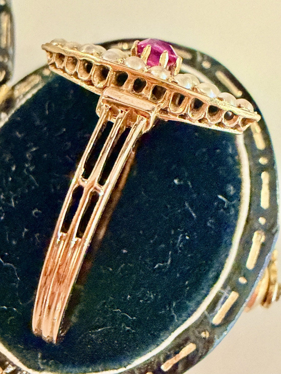 Antique Gold, Ruby And Pearl Ring-photo-1