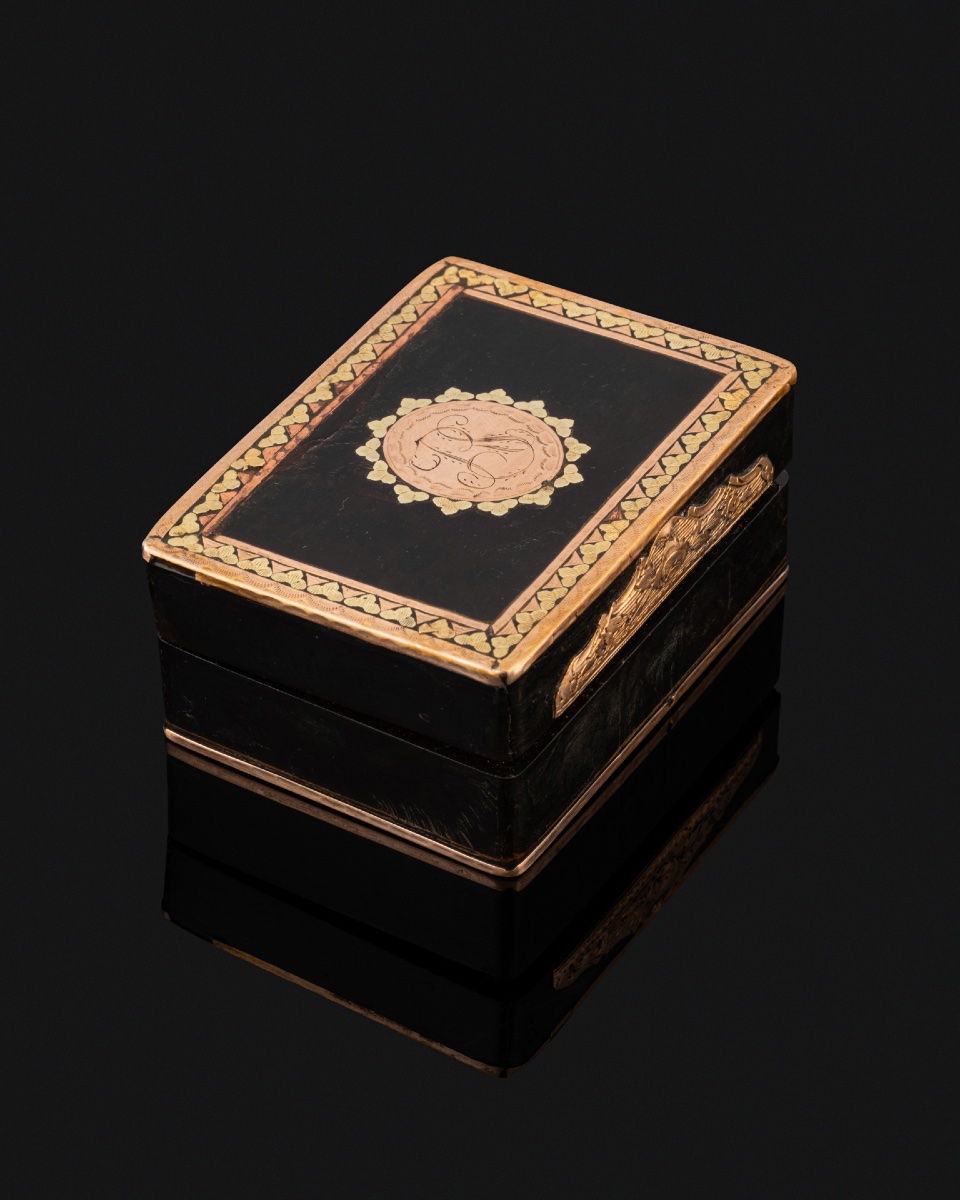 Tortoiseshell And Gold Patch  Box, Louis XVI Period-photo-4
