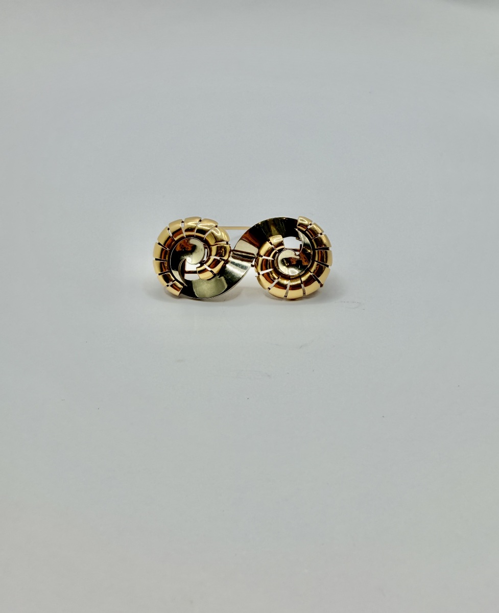 Art-Déco : Broche , double Clips en or de couleurs.