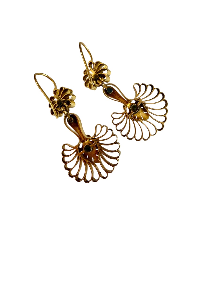 Boucles d'oreilles  anciennes en or et perles fines-photo-4