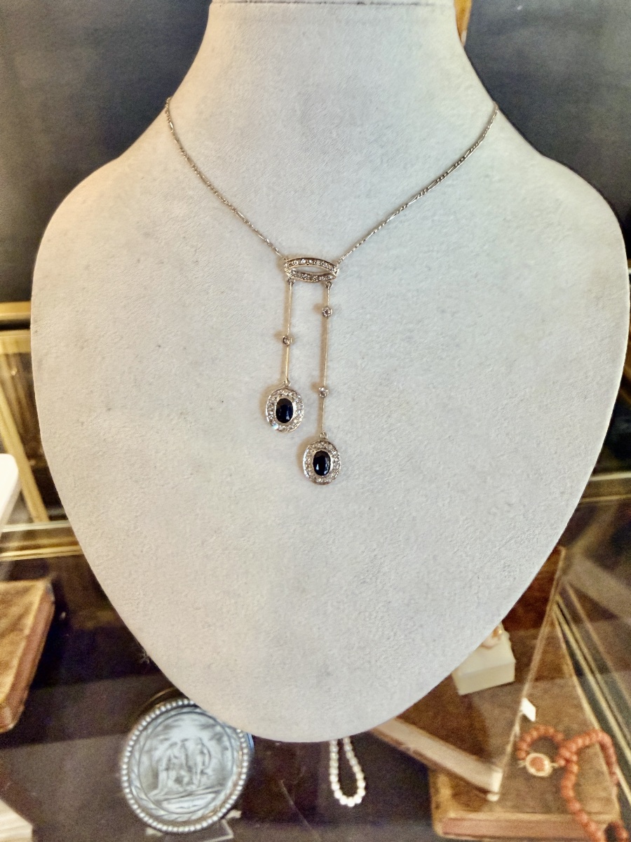 "casual" Necklace In Gold, Platinum, Sapphires, And Diamonds -photo-1