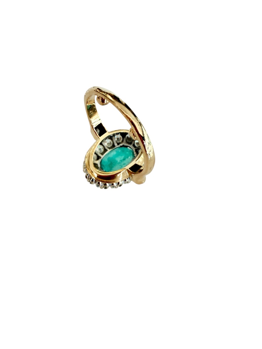 Bague Pompadour, émeraude et diamants -photo-3