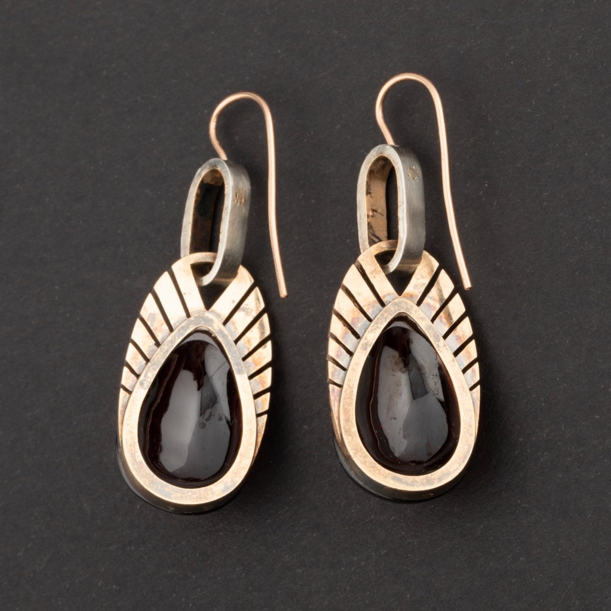Drop Earrings In Gold, Diamonds And Garnets-photo-3