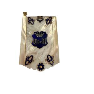 Dance Card Necessaries Made Of Mother-of-pearl, Gold, Enamel, And Diamonds