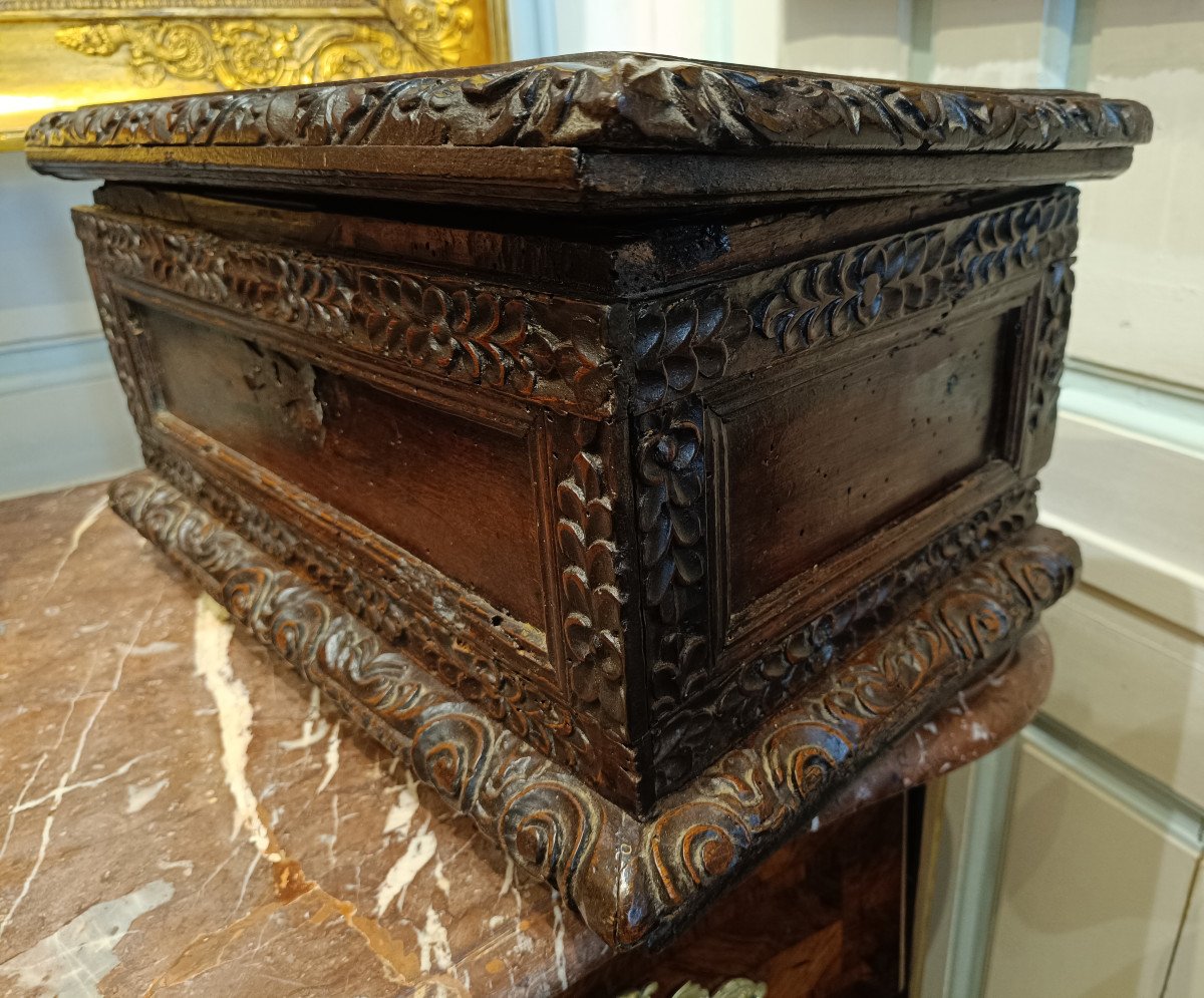 Walnut Box | Italian Renaissance | Late 16th Early 17th-photo-2