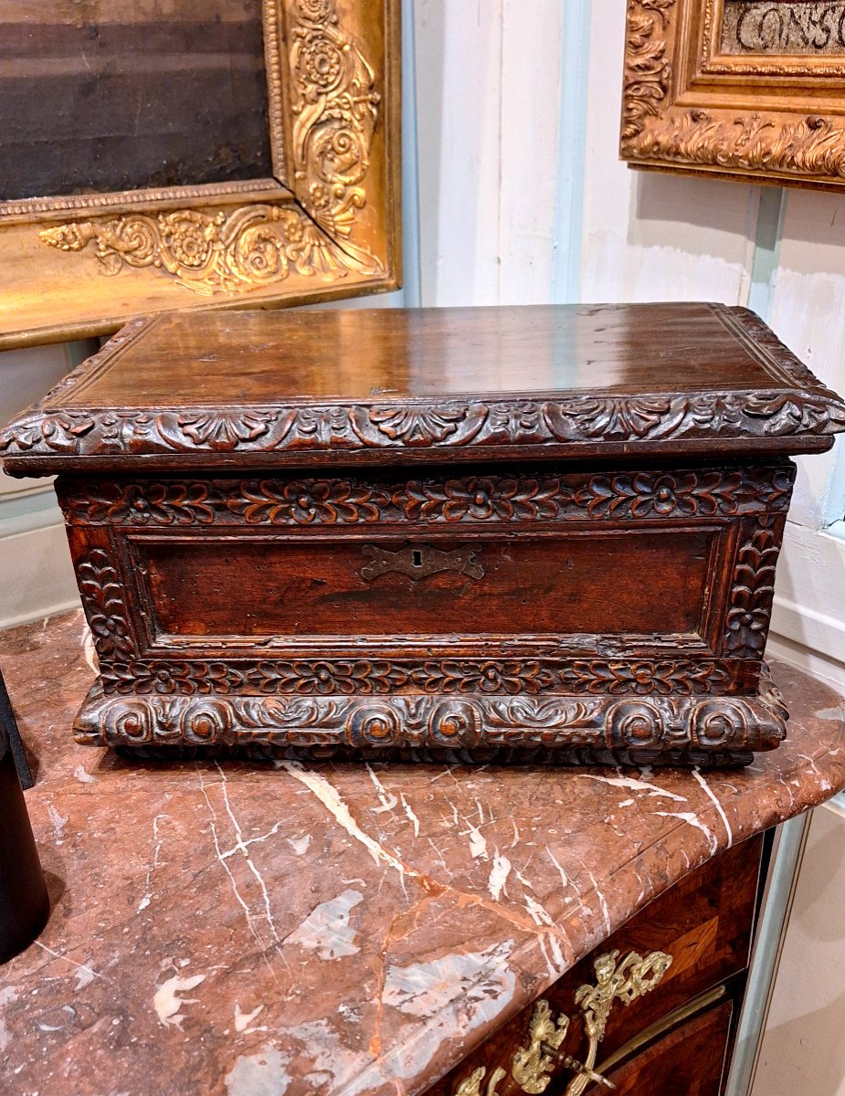 Walnut Box | Italian Renaissance | Late 16th Early 17th