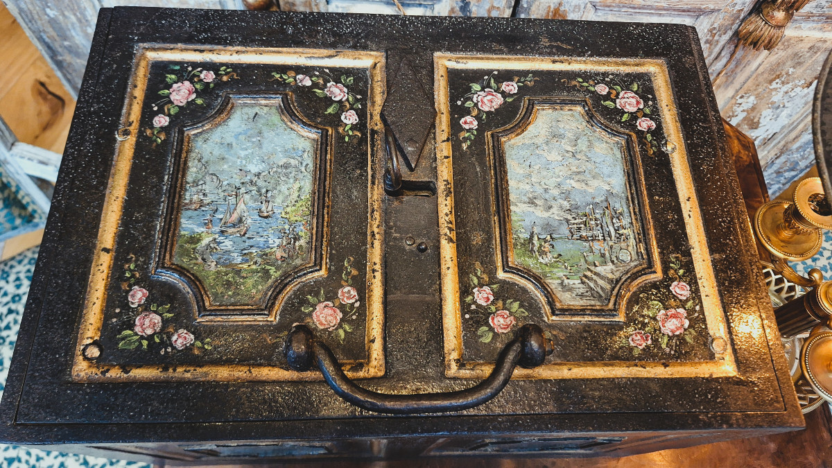 18th Century Painted Wrought Iron Safe-photo-2