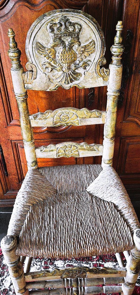 suite de 6 grandes chaises tyroliennes à l'aigle impérial des Hasbourg, polychromie d'origine.-photo-2