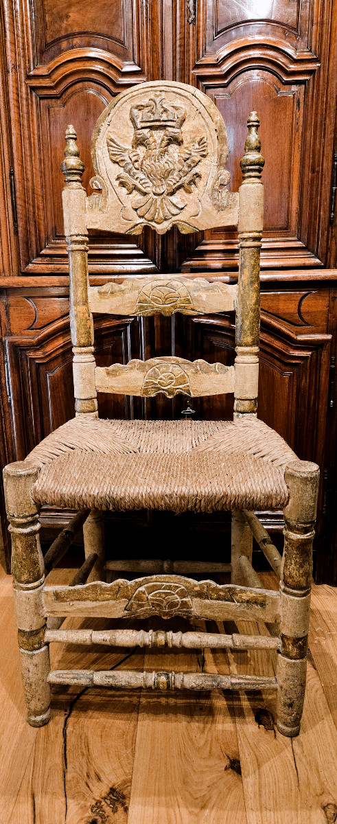 suite de 6 grandes chaises tyroliennes à l'aigle impérial des Hasbourg, polychromie d'origine.-photo-3
