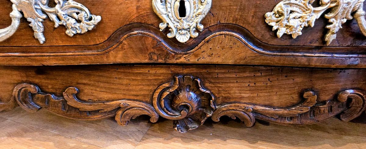 Louis XV Style Walnut Chest Of Drawers, Burgundy, 18th Century-photo-1