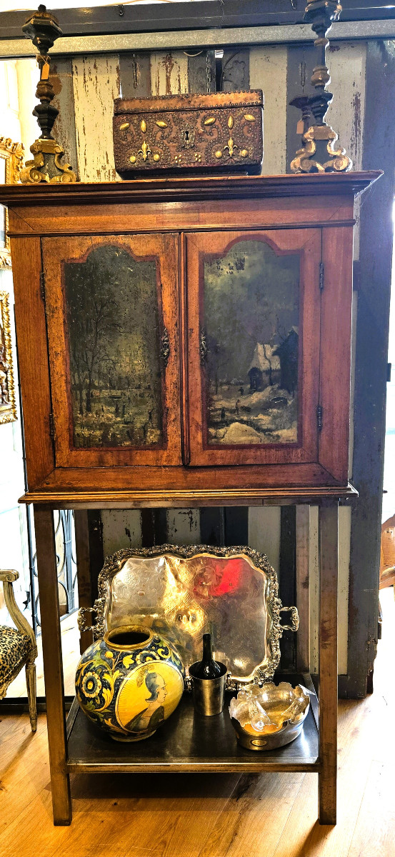 18th-century High Buffet On Modern Base-photo-3