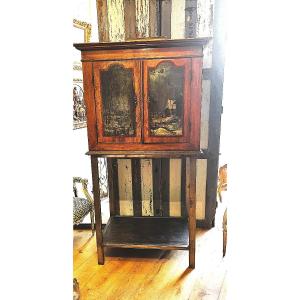 buffet haut XVIIIème sur piètement moderne