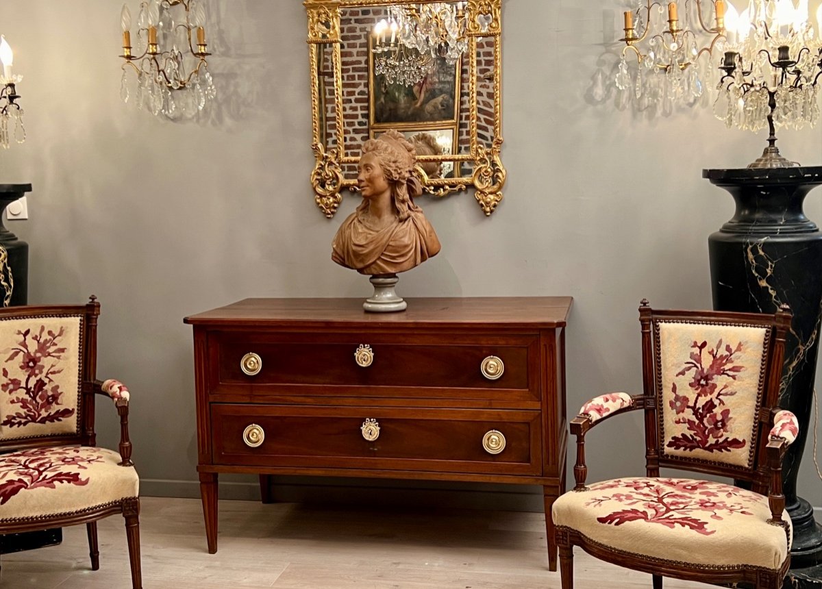 Louis XVI Walnut Commode Around 1780