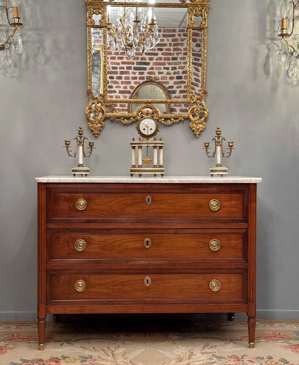 Commode En Acajou Blond d'Epoque Louis XVI Vers 1780