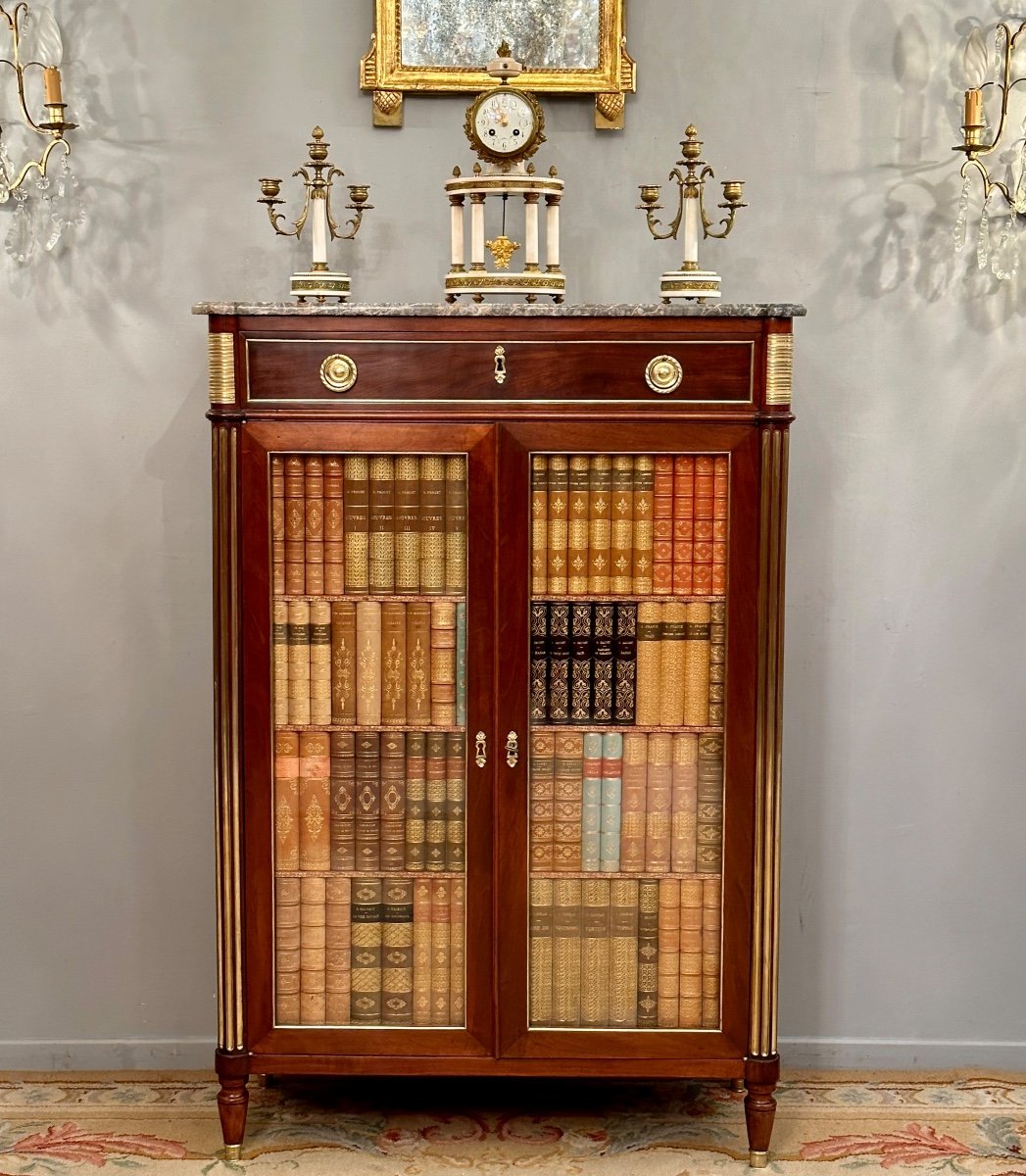 Petite Vitrine Bibliothèque d'Epoque Louis XVI Trompe l'Oeil Vers 1770