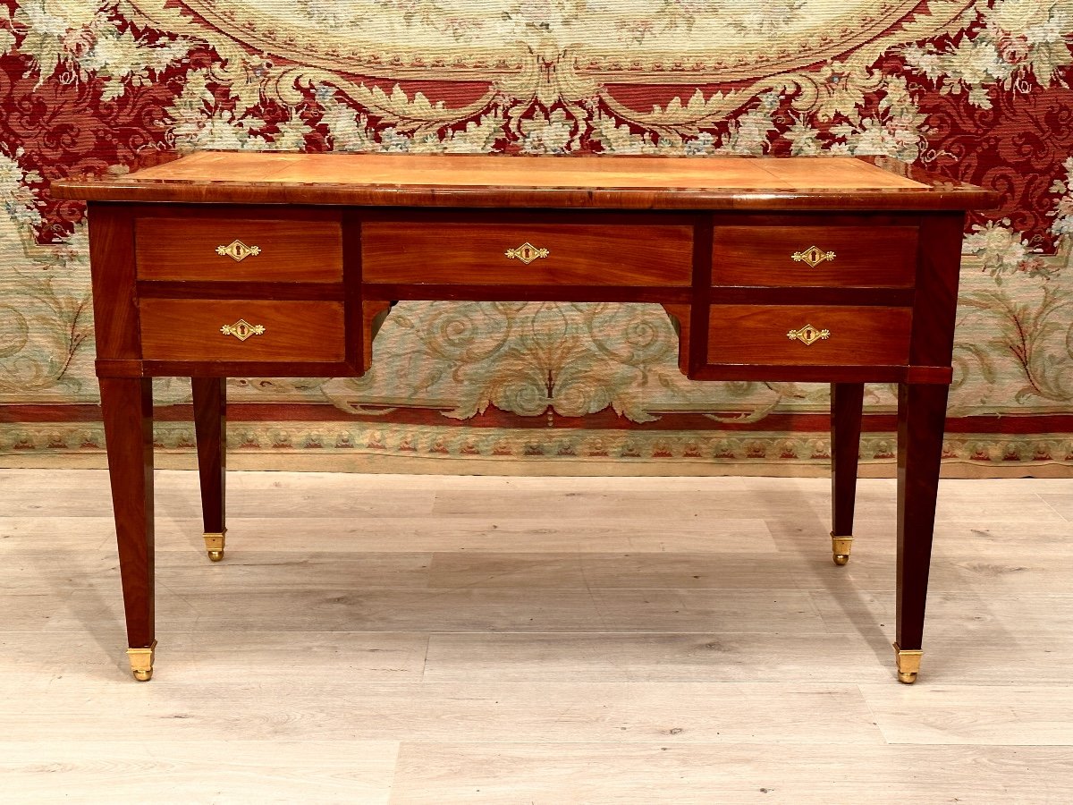 Bureau Plat En Acajou d'Epoque Directoire Vers 1795-photo-1