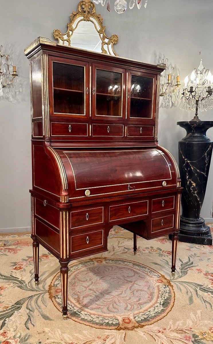 Bureau A Cylindre En Acajou d'Epoque Louis XVI Vers 1770