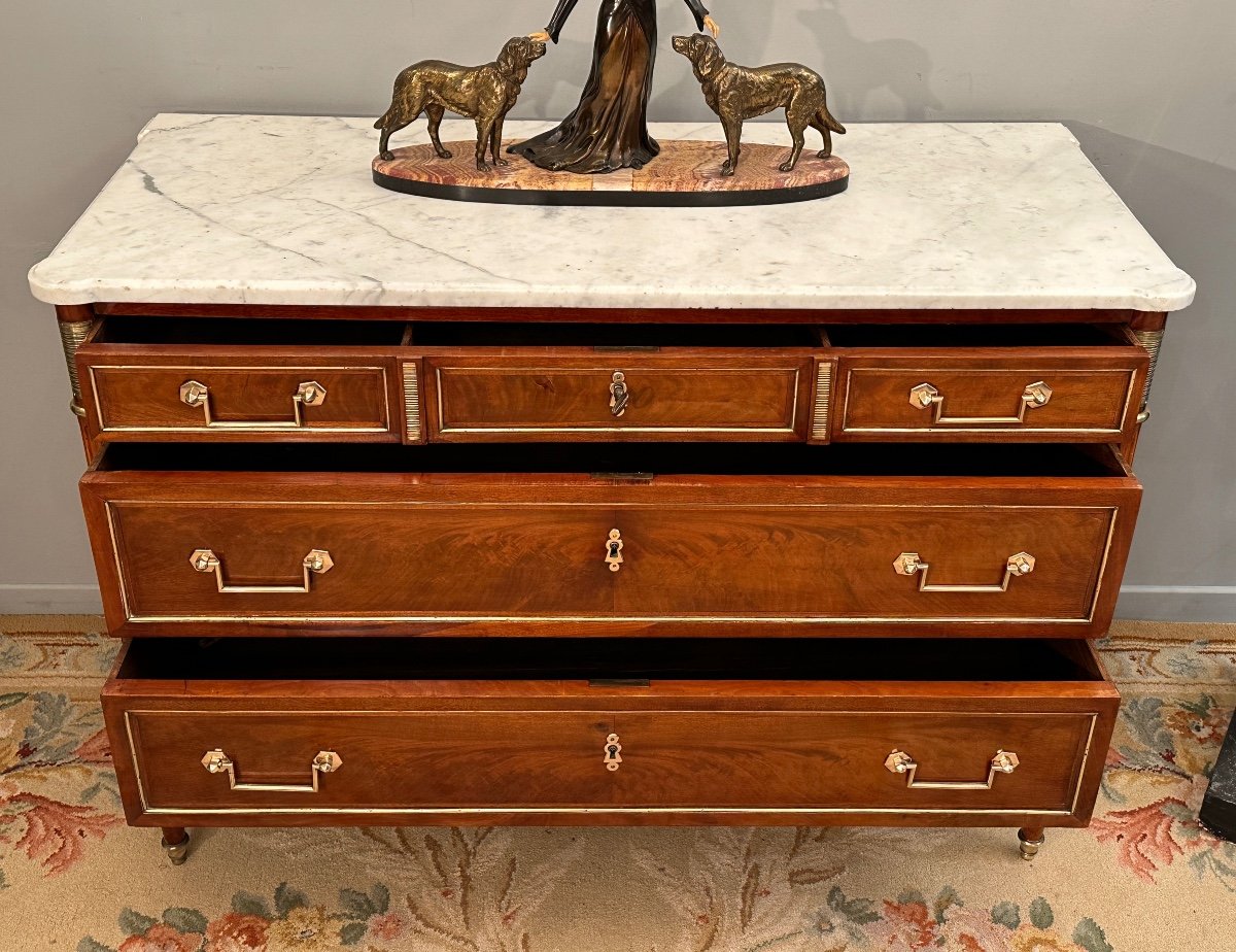 Commode d'Epoque Louis XVI En Acajou Epoque XVIIIème Vers 1770-photo-4