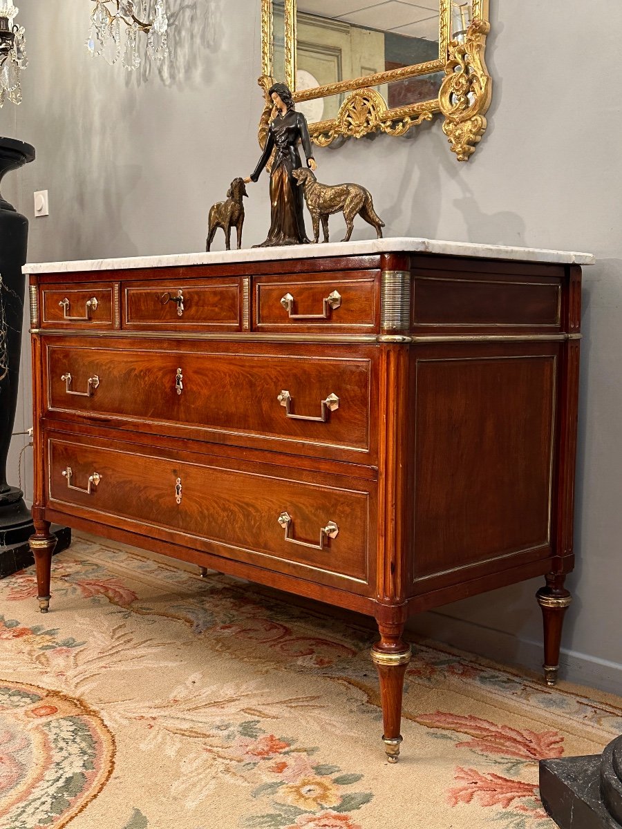 Commode d'Epoque Louis XVI En Acajou Epoque XVIIIème Vers 1770-photo-1
