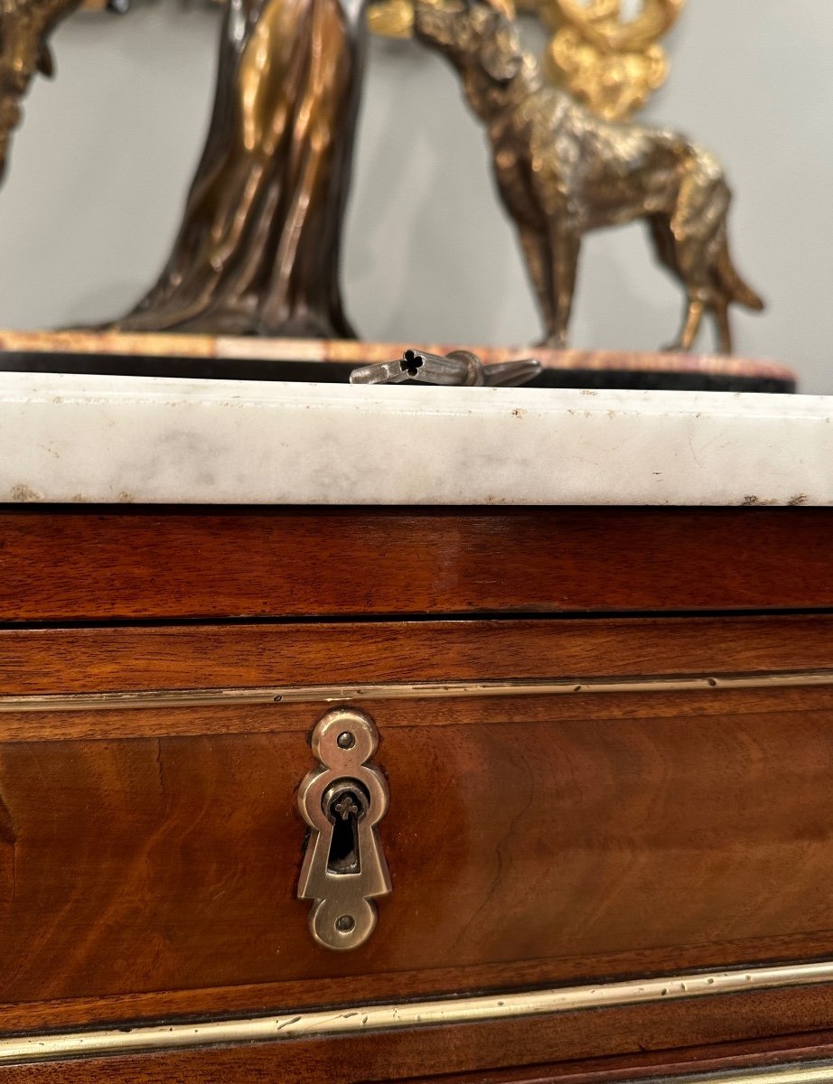 Commode d'Epoque Louis XVI En Acajou Epoque XVIIIème Vers 1770-photo-2