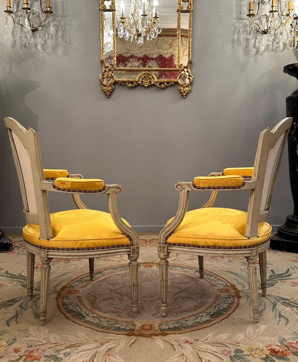 Pair Of Louis XVI Style Cabriolet Armchairs Late 18th Century - Early 19th Century-photo-1