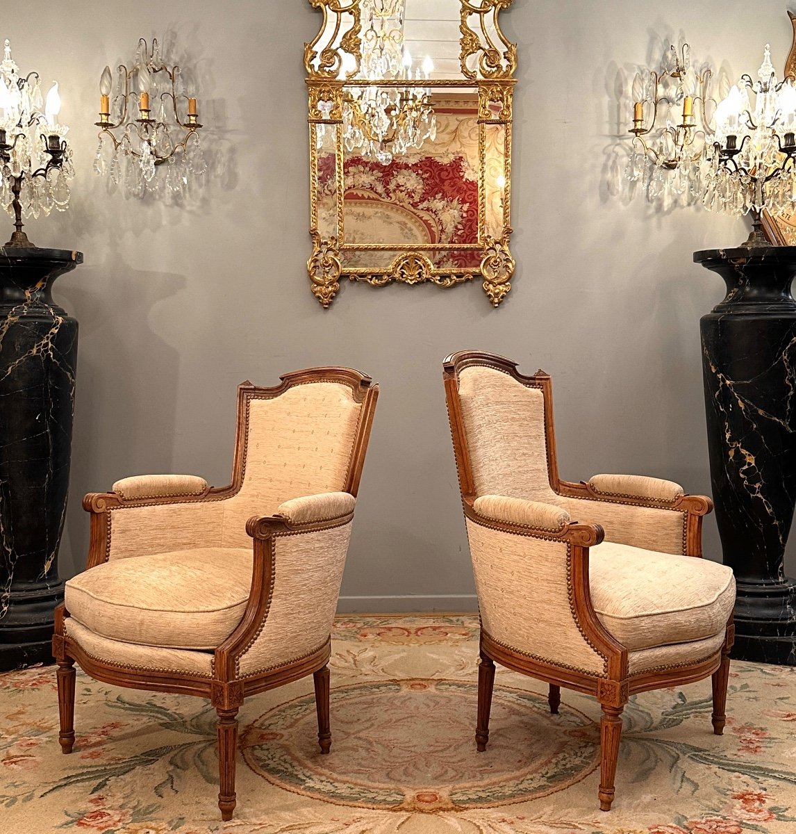 Paire De Bergères En Noyer De Style Louis XVI Vers 1900-photo-2