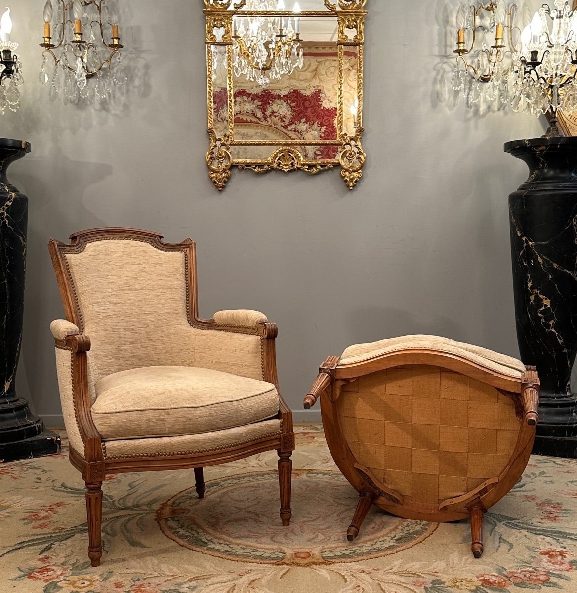 Paire De Bergères En Noyer De Style Louis XVI Vers 1900-photo-2