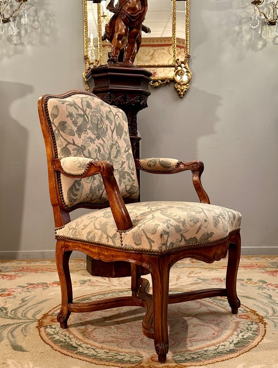 Regency Period Walnut Armchair Circa 1720-photo-3