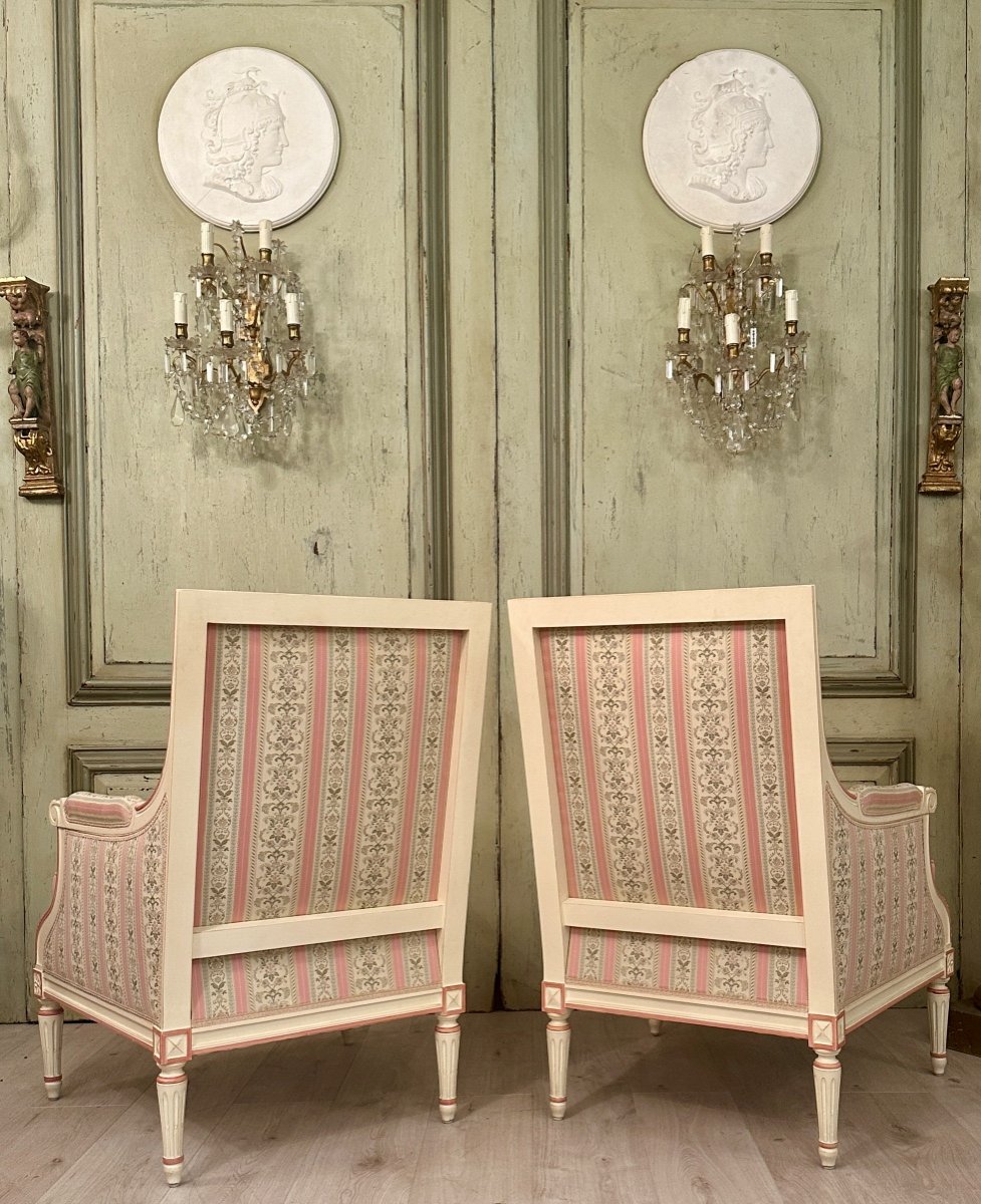 Large Pair Of Louis XVI Style Lacquered Wood Bergeres-photo-1