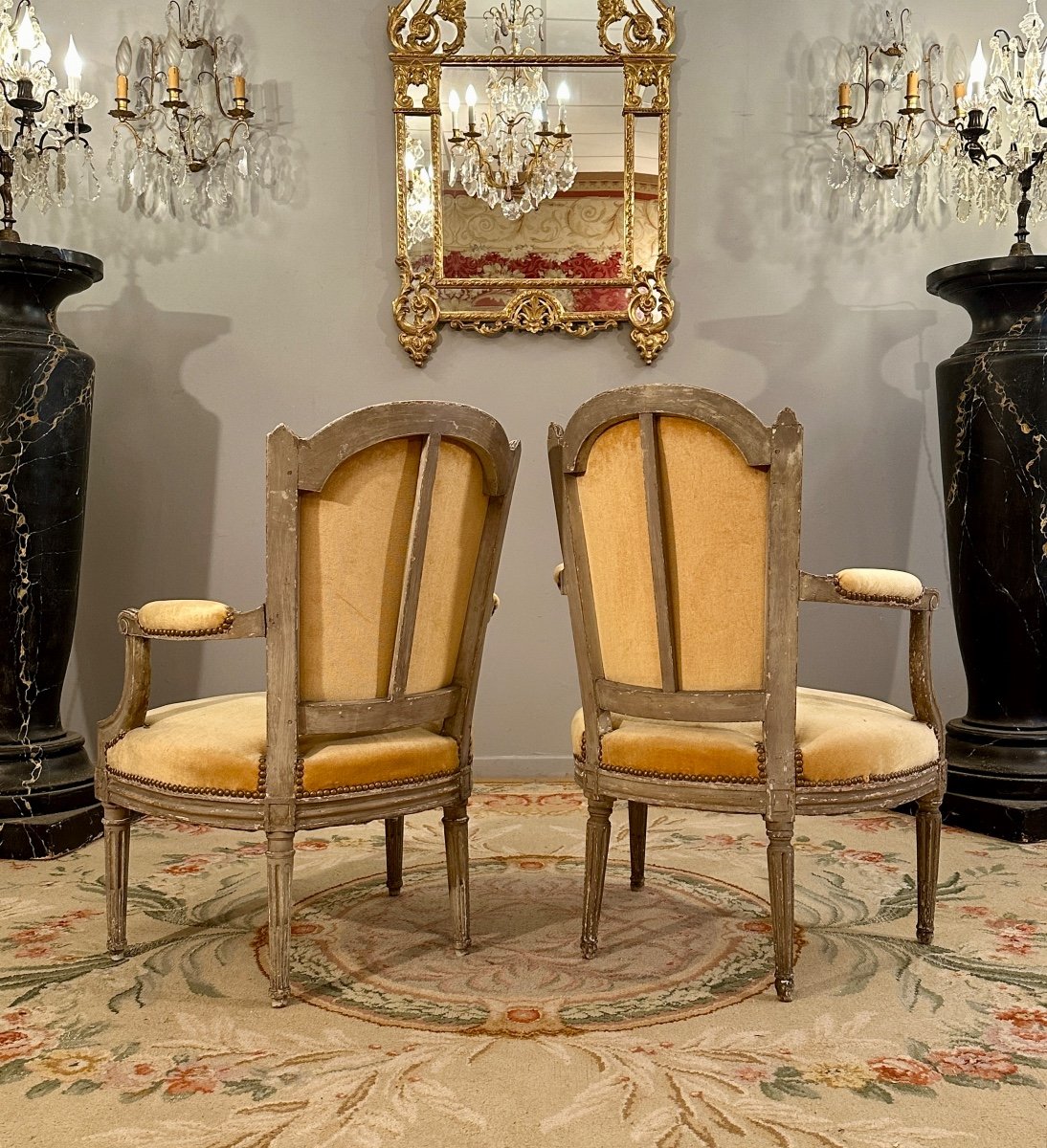 Paire De Fauteuils En Bois Laqué d'Epoque Louis XVI Vers 1780-photo-4