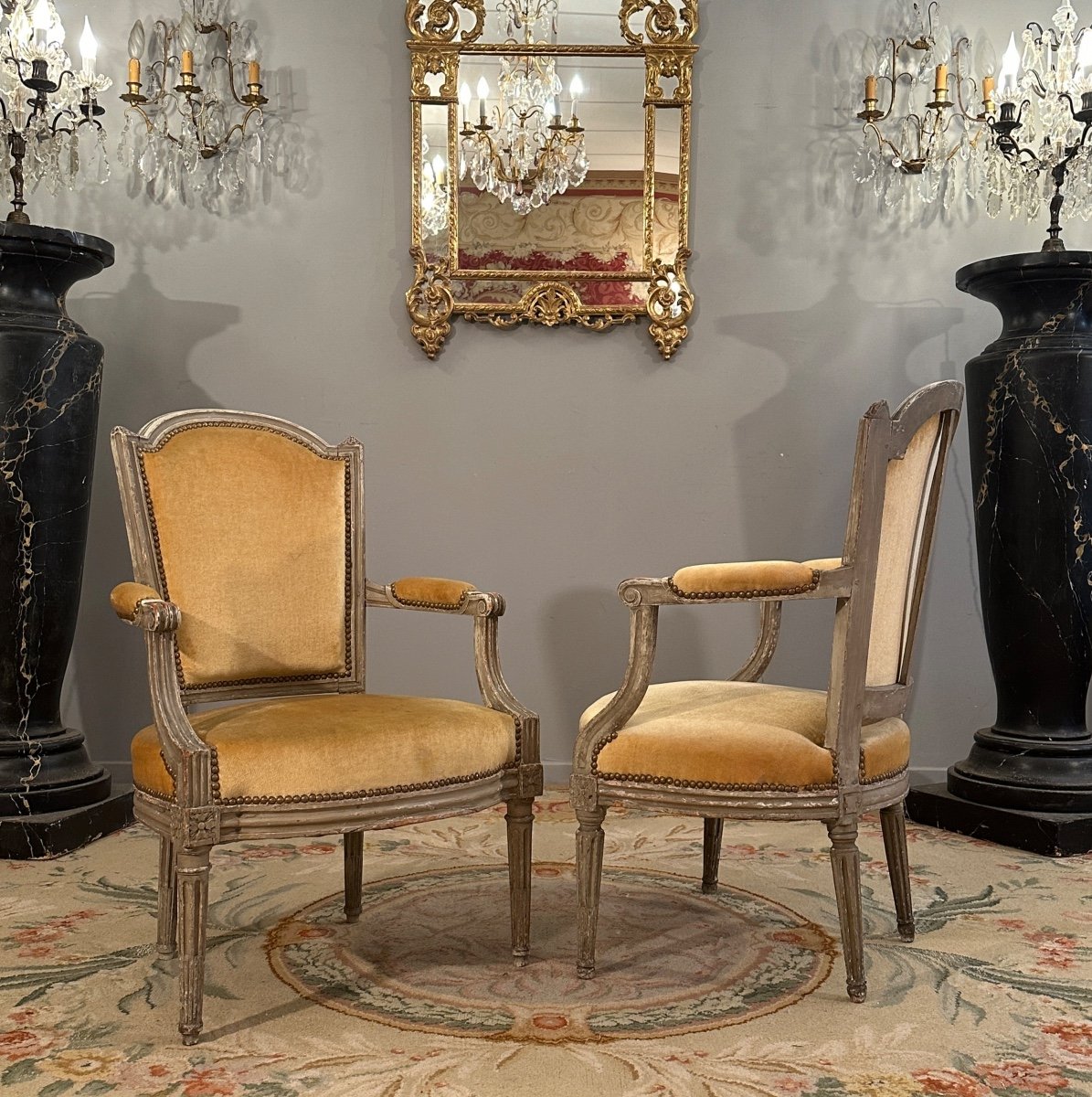 Paire De Fauteuils En Bois Laqué d'Epoque Louis XVI Vers 1780-photo-3