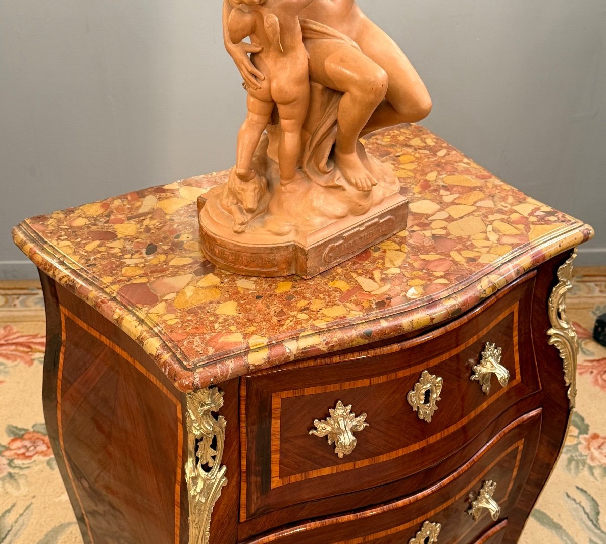 Louis XV Period Curved Marquetry Chest Of Drawers Circa 1750-photo-4
