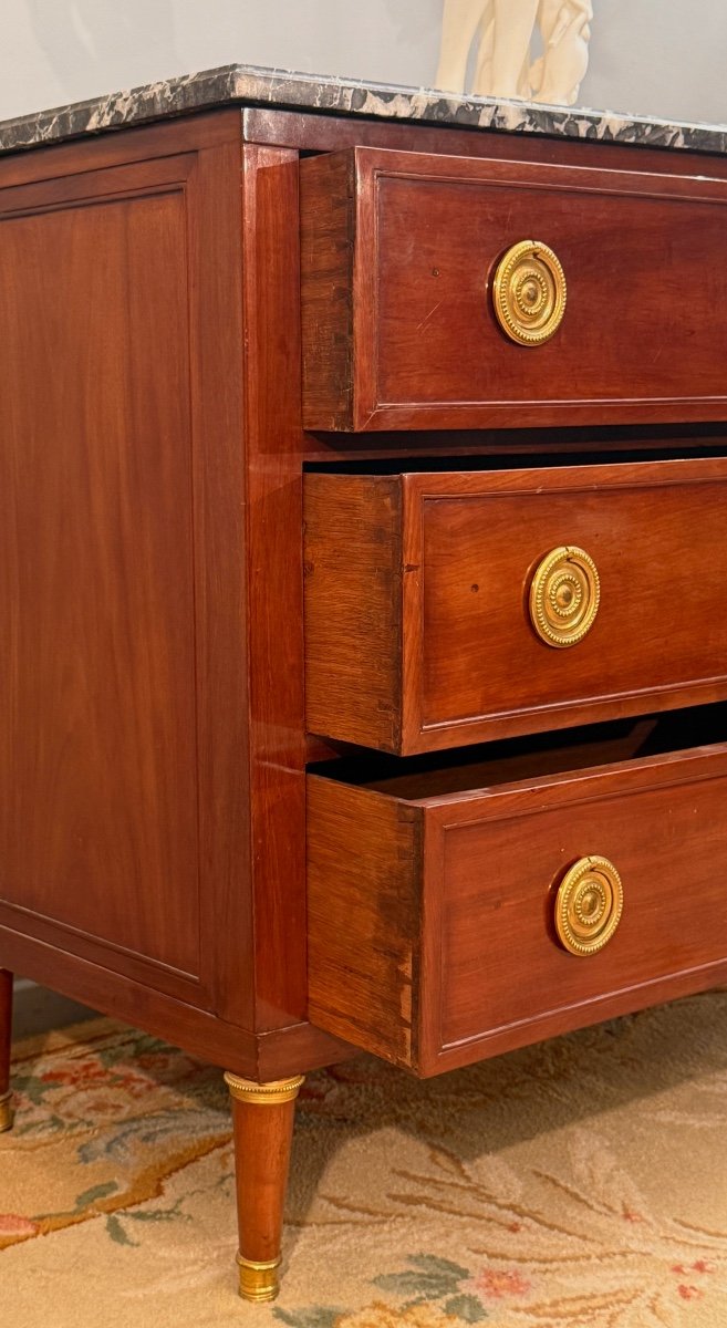 Louis XVI Period Mahogany Chest Of Drawers Circa 1780-photo-3