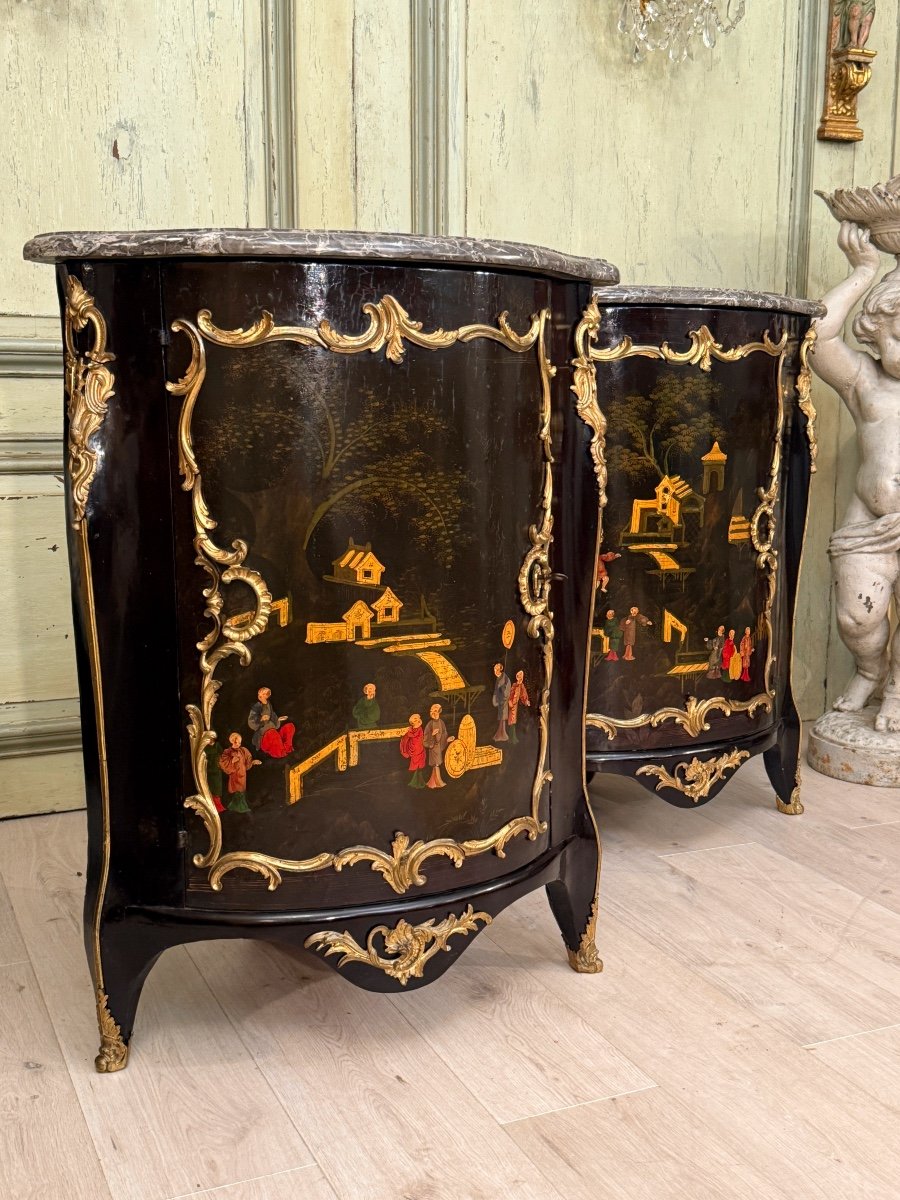 Pair Of Chinese Lacquer Corner Cabinets From The Louis XV Period, Circa 1750-photo-3