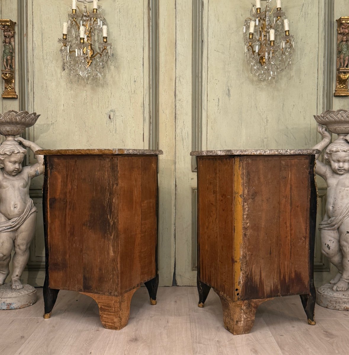 Pair Of Chinese Lacquer Corner Cabinets From The Louis XV Period, Circa 1750-photo-4