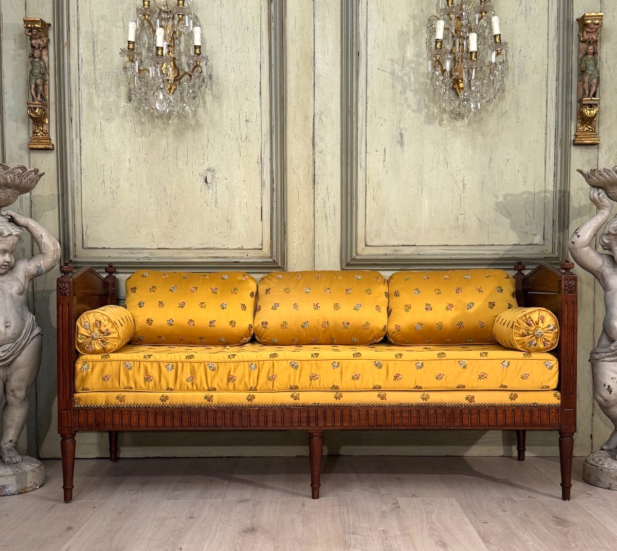 Louis XVI Period Mahogany Daybed, Circa 1790