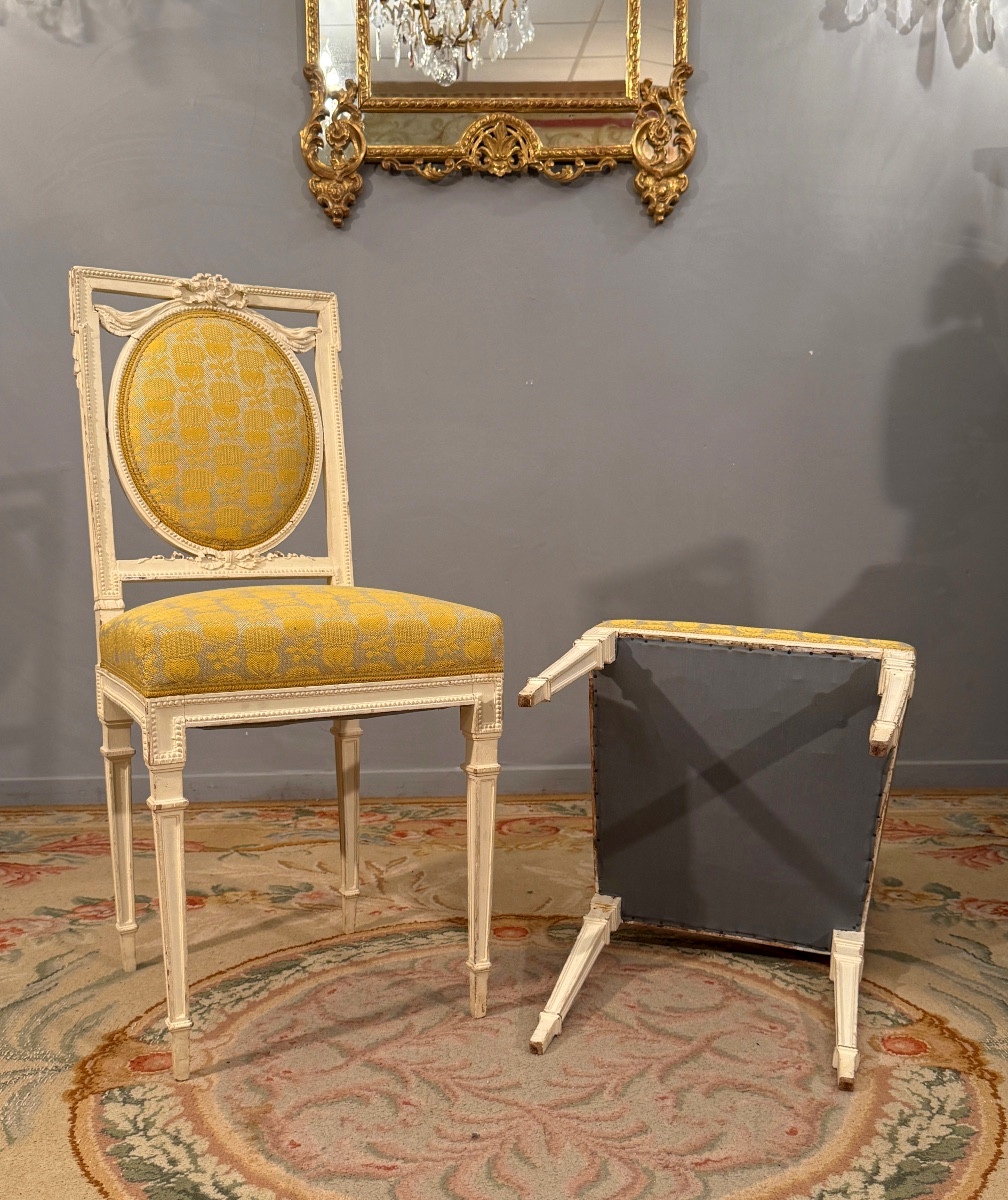 Mobilier de Château, Paire De Chaises En Bois Laqué De Style Louis XVI Epoque XIXème-photo-2