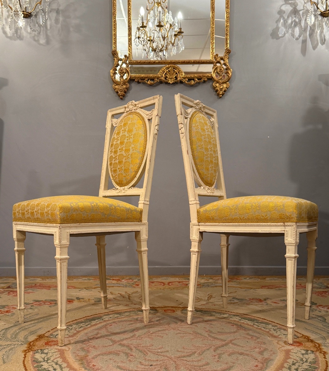 Mobilier de Château, Paire De Chaises En Bois Laqué De Style Louis XVI Epoque XIXème-photo-5
