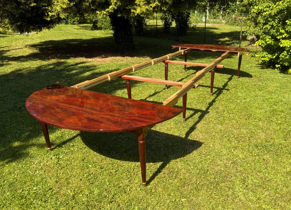 Louis XVI Period Mahogany 8-leg Extendable Table, Circa 1780 (5 Meters)-photo-2
