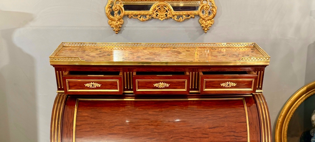 Louis XVI Period Speckled Mahogany Cylinder Desk, Circa 1780-photo-7