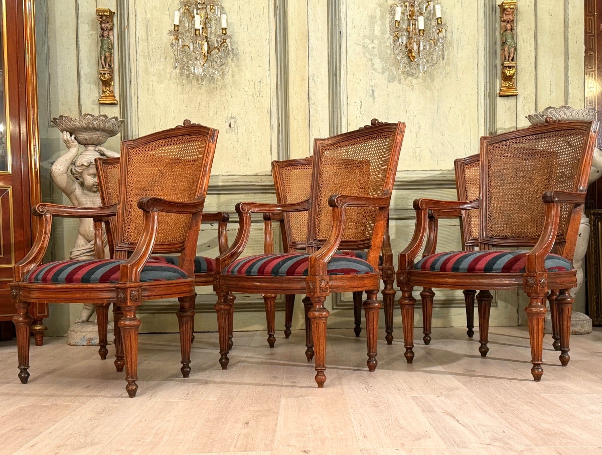 Mobilier de Salon en Noyer Mouluré et Sculpté d'Epoque louis XVI, Vers 1780-photo-2