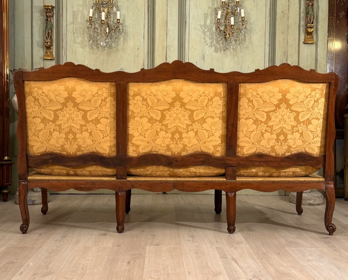 Important Canapé Banquette Mouluré et Sculpté d'Epoque Régence, Vers 1720-photo-1