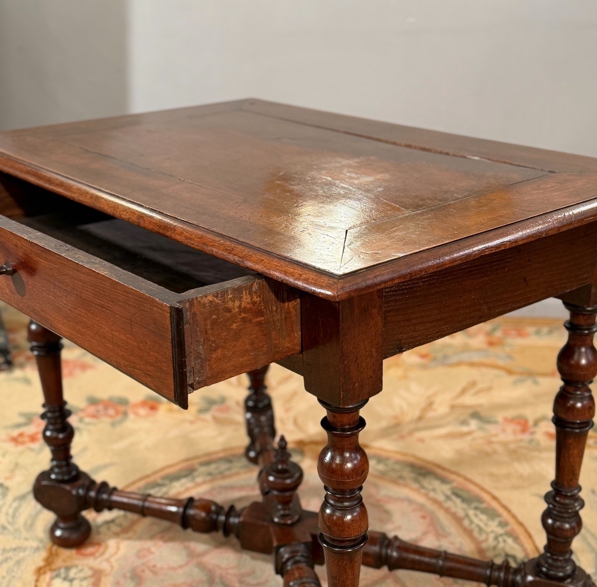 Table à Ecrire en Noyer d'Epoque Louis XIV, XVIIème-photo-3