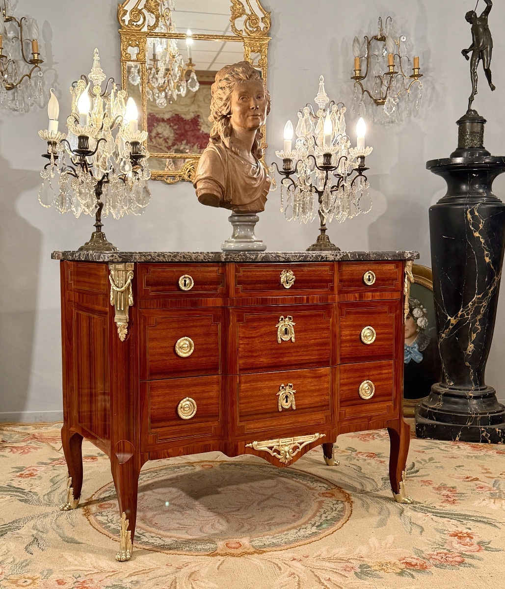 Commode à Ressaut d'Epoque Transition Louis XV Louis XVI, Vers 1760-photo-3