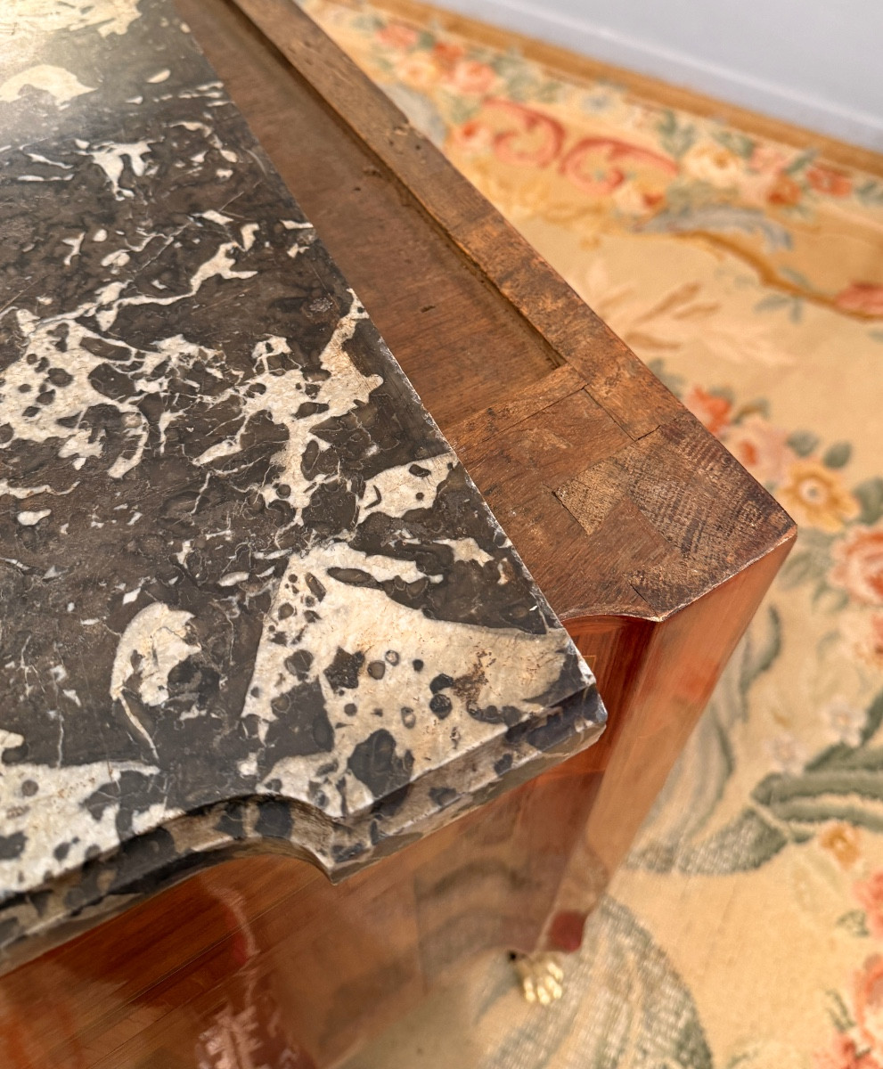 Commode à Ressaut d'Epoque Transition Louis XV Louis XVI, Vers 1760-photo-8