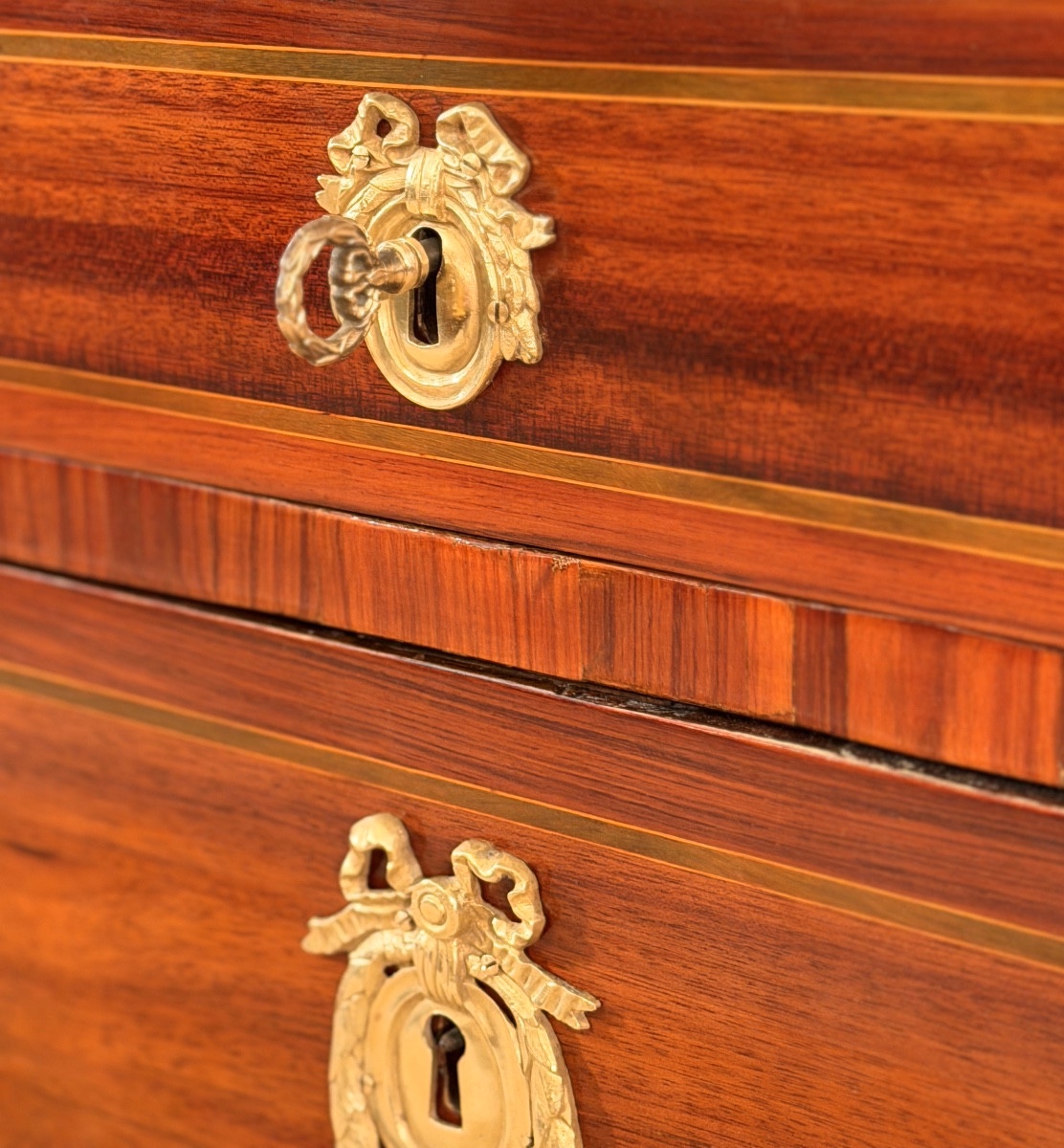 Commode à Ressaut d'Epoque Transition Louis XV Louis XVI, Vers 1760-photo-3